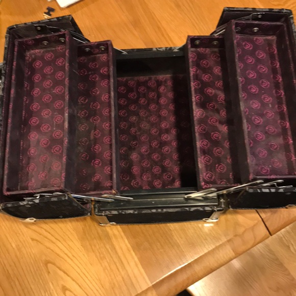 Other - Caboodles Rock Star Grande Makeup/Jewelry Case